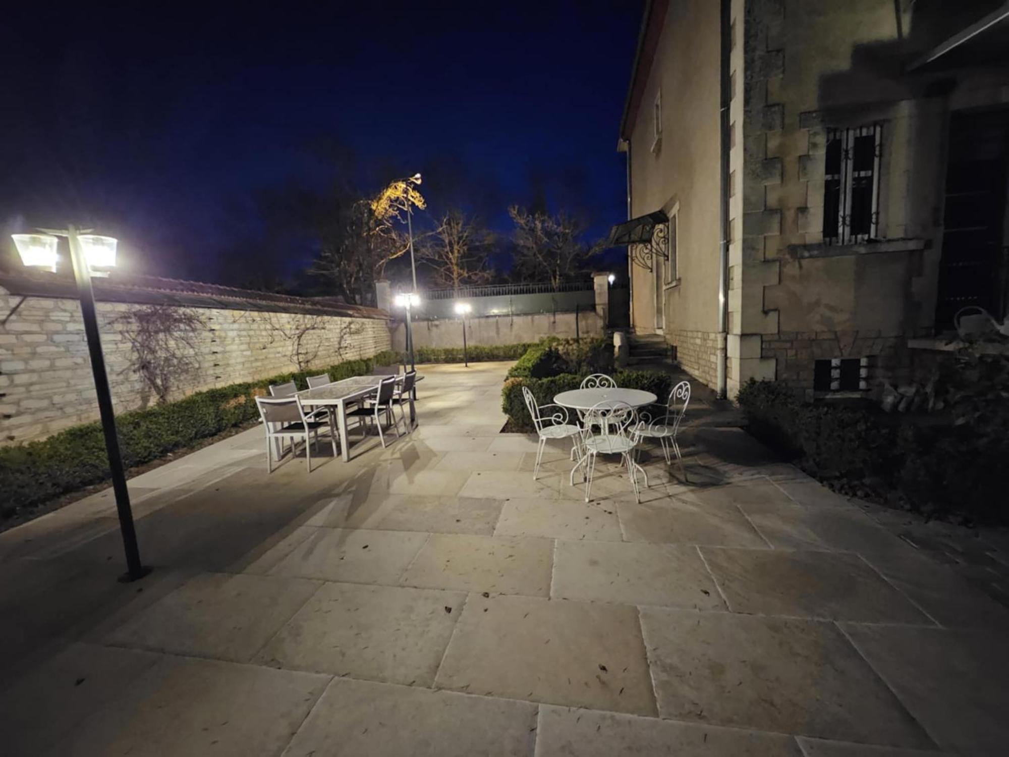 Chambres D'Hotes De Luxe Cote Parc-Cote Jardin Avec Parking Prive Gratuit Nevers Buitenkant foto